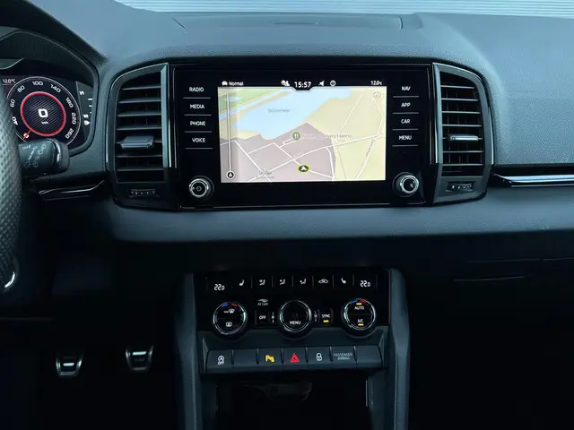 Škoda Karoq 1.5 TSI ACT Sportline Business 2021 Benzine 20