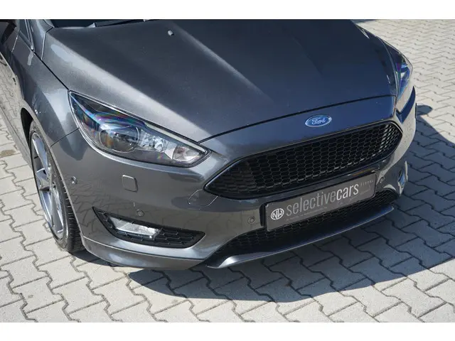 Ford Focus Wagon 1.5 ST-Line 2017 Benzine 8