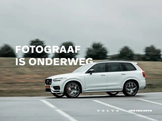 Volvo XC40 2.0 B4 Plus Dark 2024 Benzine