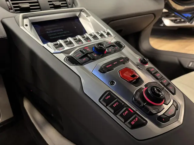Lamborghini Aventador 6.5 V12 LP700-4 2013 Benzine 12