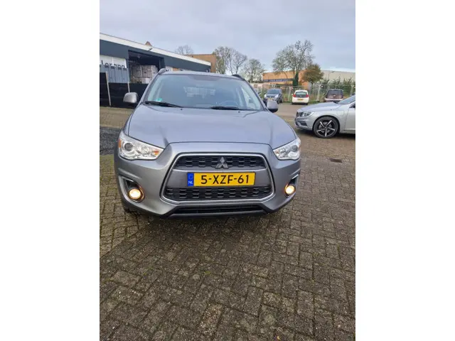Mitsubishi ASX 1.6 Cleartec Invite+ 2014 Benzine 4