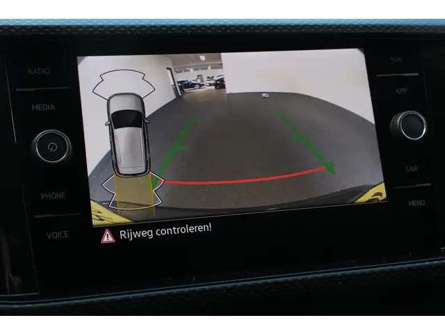 Volkswagen T-Cross 1.0 TSI 110pk DSG Life 2022 Benzine 3