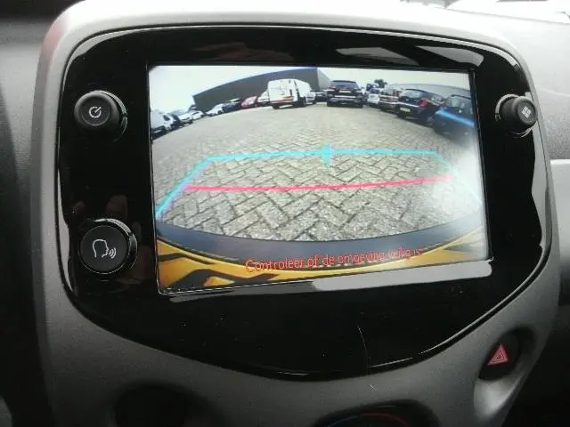 Toyota Aygo 1.0 VVT-i X-Play / VERKOCHT 2019 Benzine 17