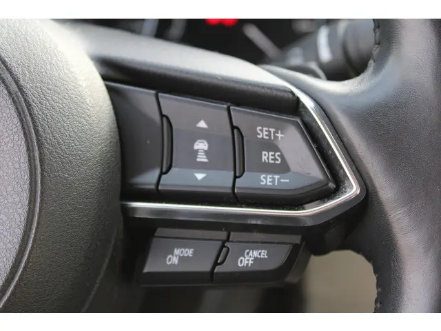 Mazda 6 Sedan 2.5 SkyActiv-G 194 Luxury 2020 Benzine 19