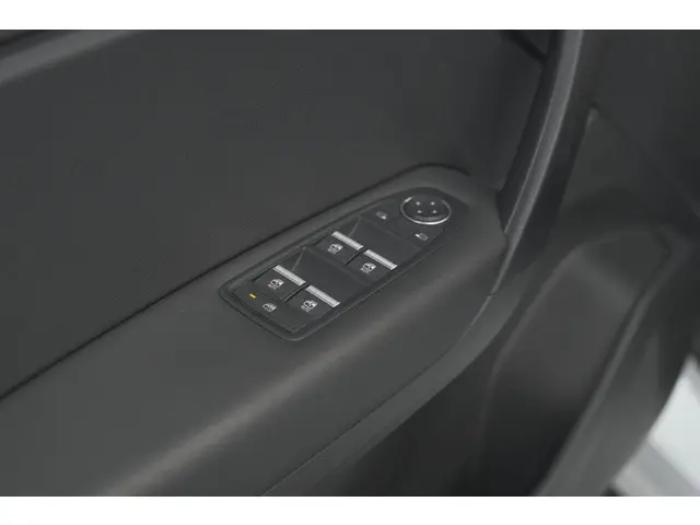 Renault Captur Mild Hybrid 160 Evolution 2024 Benzine 25