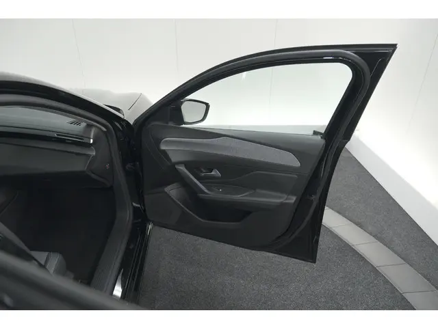 Peugeot 308 PureTech 130 Allure 2022 Benzine 61
