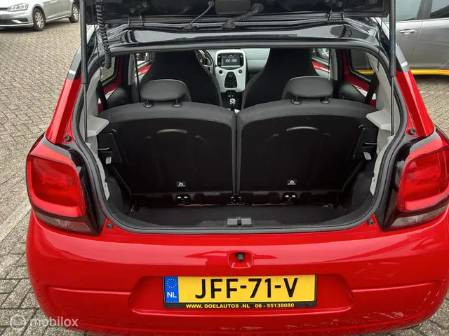 Citroën C1 1.0 VTi Feel Navigatie Carplay , 2020 Benzine 10