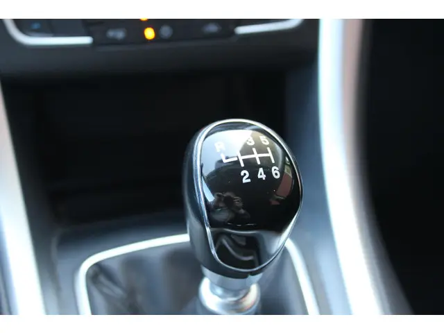 Ford Mondeo 1.0 EcoBoost 125 PK Trend 2015 Benzine 25