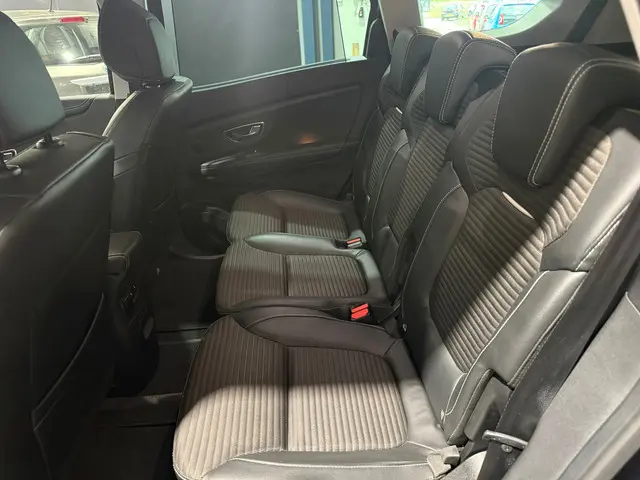 Renault Grand Scénic 1.3 TCe Bose 7p. 2019 Benzine 23