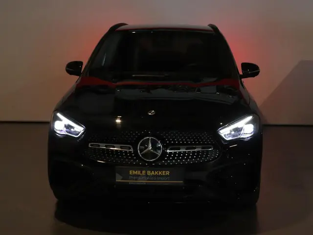 Mercedes-Benz GLA 250 e AMG Line 2024 Hybride Benzine 45