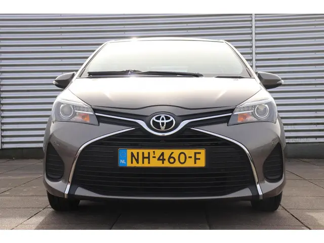 Toyota Yaris 1.0 VVT-i Aspiration, 2017 Benzine 11