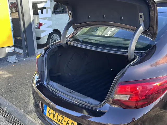 Opel Astra 1.4 Turbo Cosmo 2013 Benzine 5