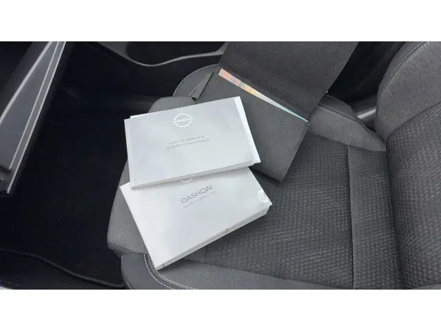 Nissan QASHQAI 1.3 MHEV N-Connecta 2023 Benzine 11