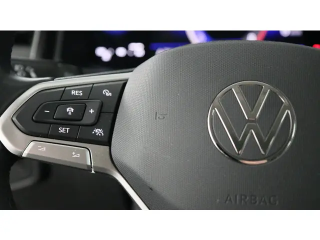Volkswagen Polo 1.0 TSI 95pk Life Business 2023 Benzine 21