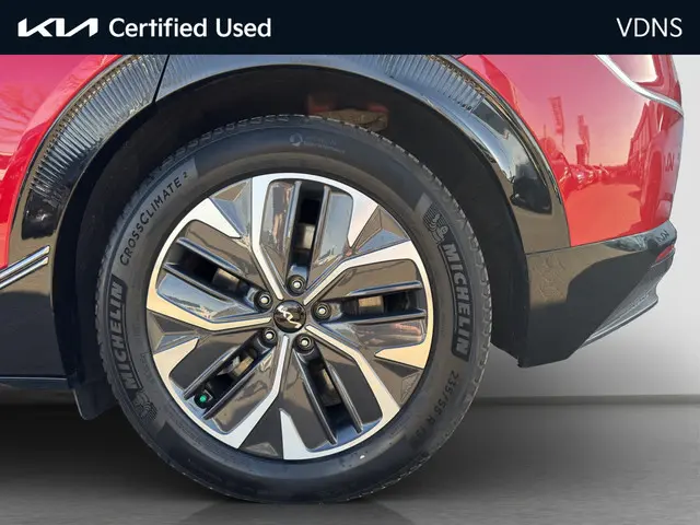 Kia EV6 Plus 77.4 kWh 2022 Elektrisch 24