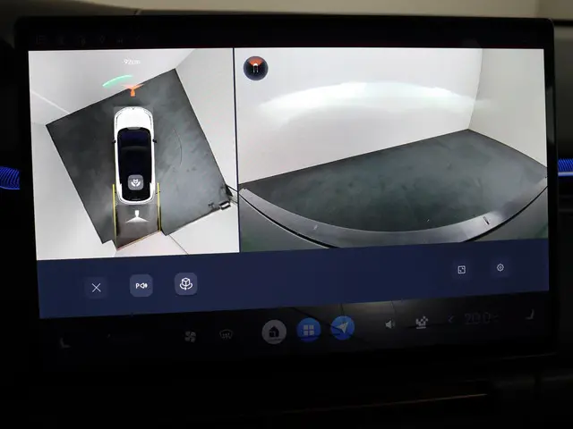 Lynk & Co 08 1.5 More 2025 Hybride Benzine 27