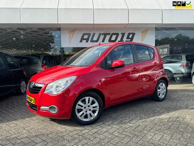 Opel Agila 1.0 Edition 2012 Benzine 1