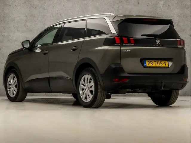 Peugeot 5008 1.2 PureTech Sport 7 Persoons 2017 Benzine 3