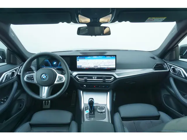 BMW i4 eDrive35 2023 Elektrisch 10