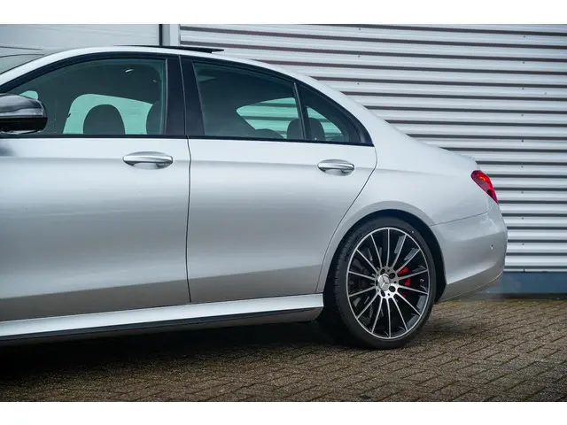 Mercedes-Benz E-Klasse AMG 43 4Matic 2018 Benzine 33