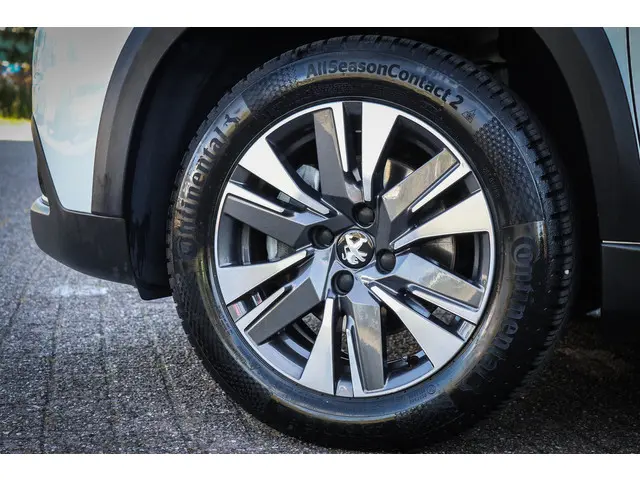 Peugeot 2008 1.2 PureTech Allure 2017 Benzine 13