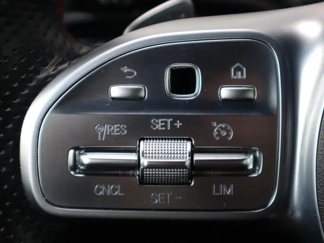 Mercedes-Benz A-Klasse 200 Premium Plus 2020 Benzine 15