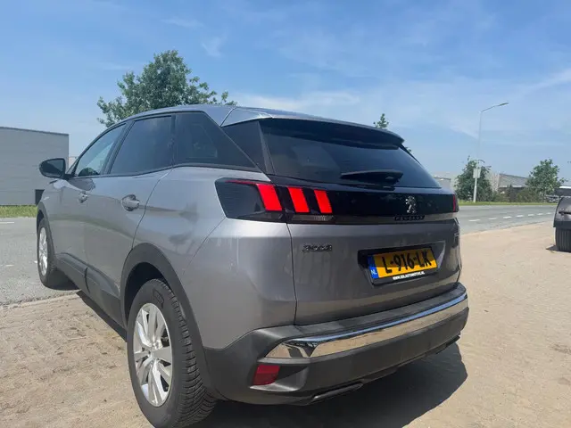Peugeot 3008 1.2 PureTech Blue Lease Premium 2017 Benzine 8