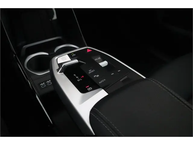 BMW X1 sDrive18i 2023 Benzine 12