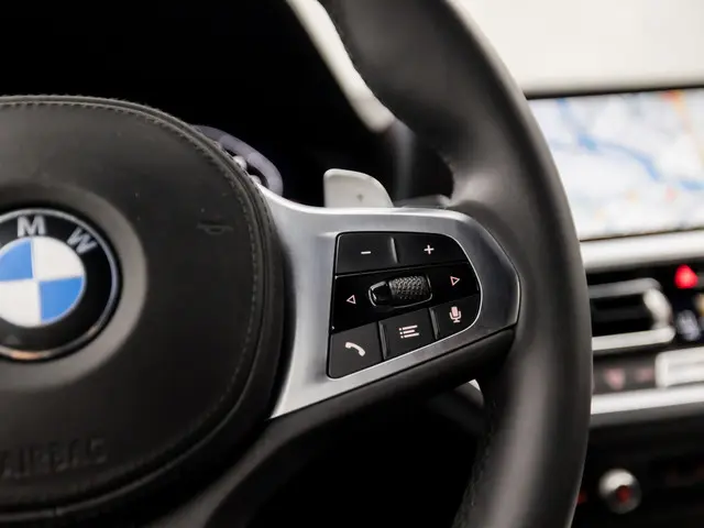 BMW 3 Serie 320i M Sport 2020 Benzine 19