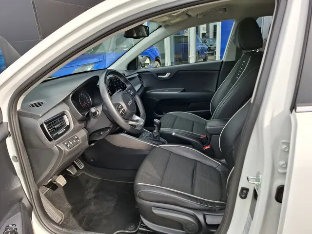 Kia Rio 1.0 T-GDi MHEV GT-Line 2023 Hybride Benzine 12
