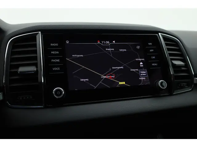 Škoda Karoq 1.5 TSI ACT DSG 2019 Benzine 18