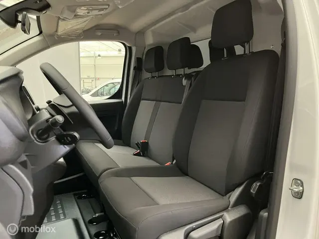 Peugeot Expert 2.0 BlueHDi 145 S&S EAT8 L3 2023 Diesel 30