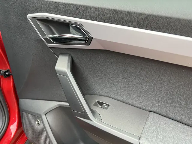 SEAT Arona 1.0 TSI FR Limited Edition 2020 Benzine 30