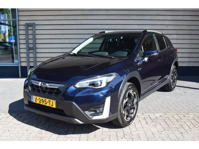 Subaru XV 2.0i e-BOXER Luxury 2022 Hybride Benzine 2