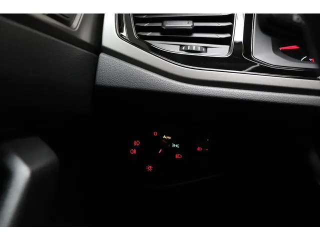 Volkswagen Polo 1.0 TSI Comfortline 2019 Benzine 28