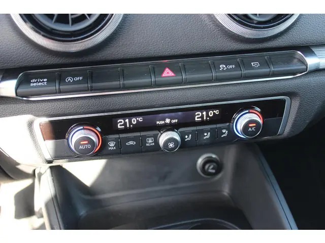 Audi A3 Sportback 30 TFSI Sport Edition 2019 Benzine 11