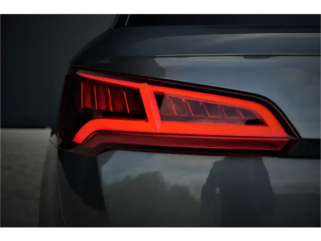 Audi Q5 2.0 TFSI quattro Launch Edition 2017 Benzine 33