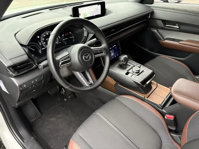 Mazda MX-30 e-SkyActiv 145 36 kWh 2021 Elektrisch 4