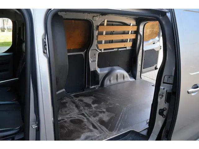 Opel Vivaro-e L2H1 Innovation 75 kWh 2021 Elektrisch 33