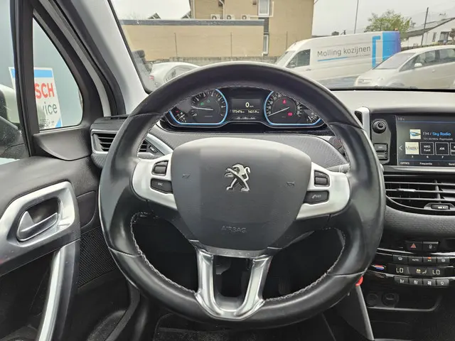 Peugeot 2008 1.2 PureTech Blue Lease Allure 2019 Benzine 8