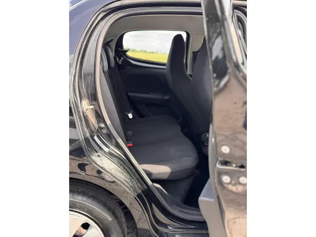 Peugeot 108 1.0 e-VTi Access 2018 Benzine 16