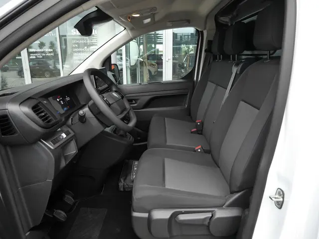 Peugeot Expert 1.5 BlueHDi 120 S&S L2 2024 Diesel 8