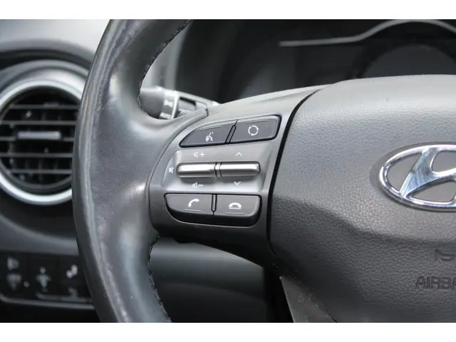 Hyundai Kona EV Premium 64 kWh 2020 Elektrisch 22