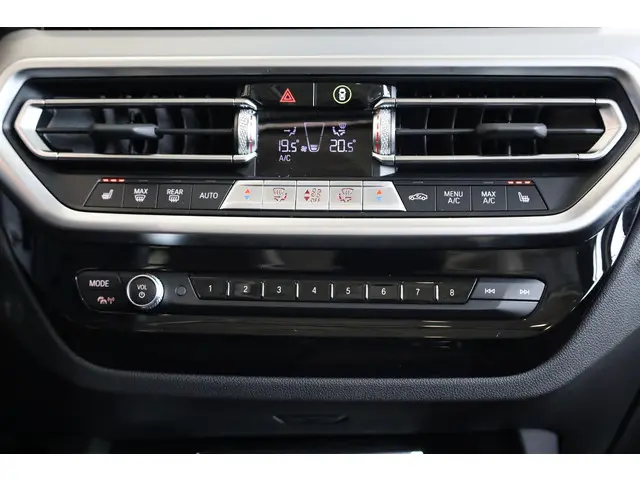 BMW X3 xDrive30e 2023 Hybride Benzine 21