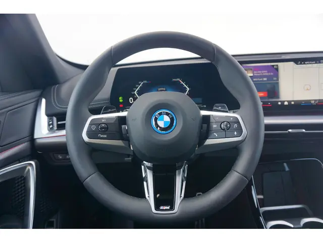 BMW X1 xDrive25e 2025 Hybride Benzine 11