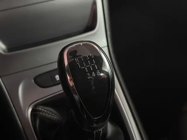 Opel Astra 1.4 Online Edition 2017 Benzine 48