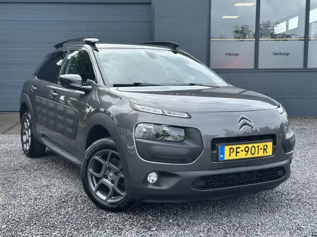 Citroën C4 Cactus 1.2 PureTech Shine 2017 Benzine 4