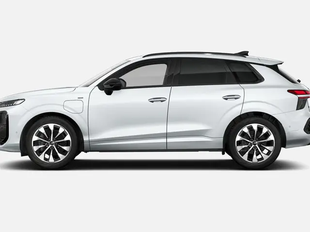 Audi Q3 1.5 200kW e-hybrid S edition 272 PK 2026 Benzine 8