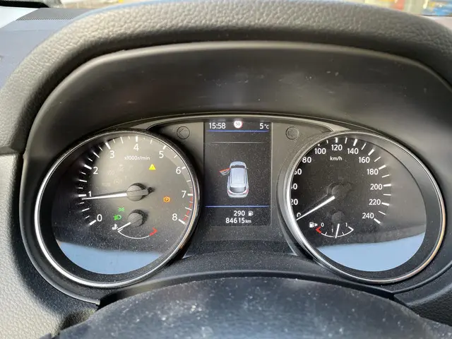 Nissan QASHQAI 1.3 DIG-T Premium Edition 2021 Benzine 16