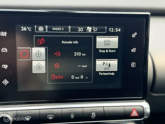 Citroën C4 Cactus 1.2 e-VTi Shine 2014 Benzine 24